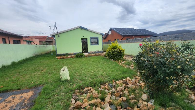 2 Bedroom Property for Sale in Vosloorus Gauteng