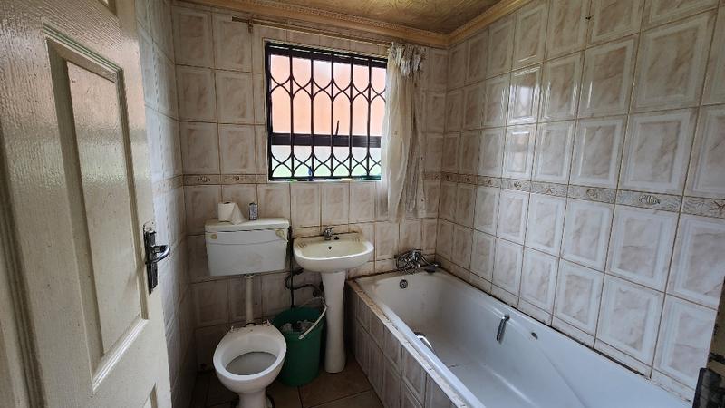 2 Bedroom Property for Sale in Vosloorus Gauteng