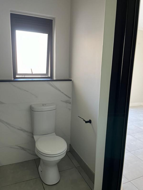 To Let 1 Bedroom Property for Rent in Waterfall Gauteng