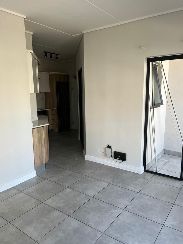 To Let 1 Bedroom Property for Rent in Waterfall Gauteng