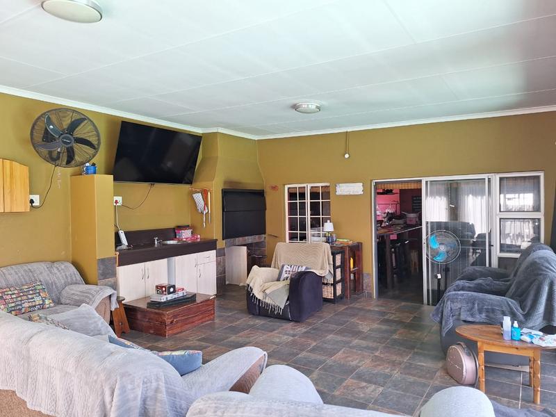 To Let 4 Bedroom Property for Rent in Geduld Gauteng