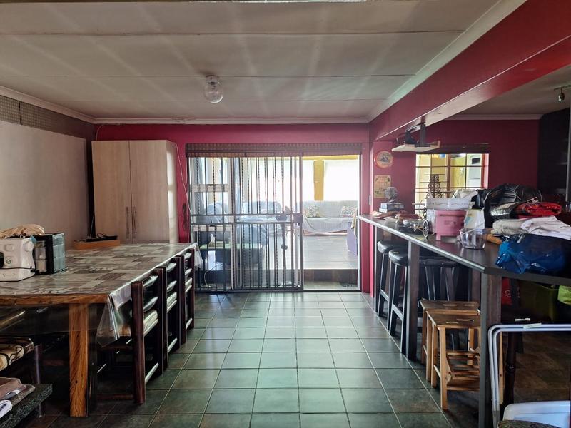 To Let 4 Bedroom Property for Rent in Geduld Gauteng