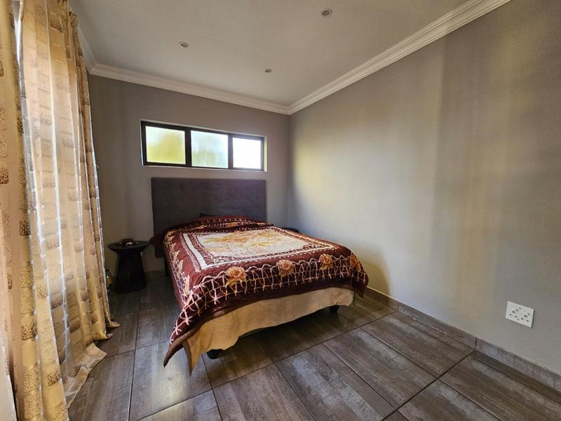 4 Bedroom Property for Sale in Rooihuiskraal Gauteng