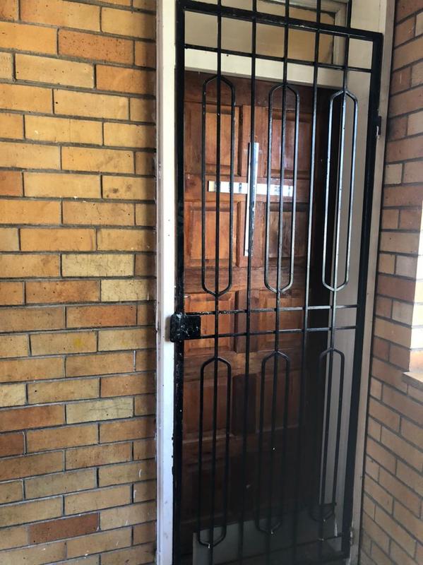 8 Bedroom Property for Sale in Rosettenville Gauteng