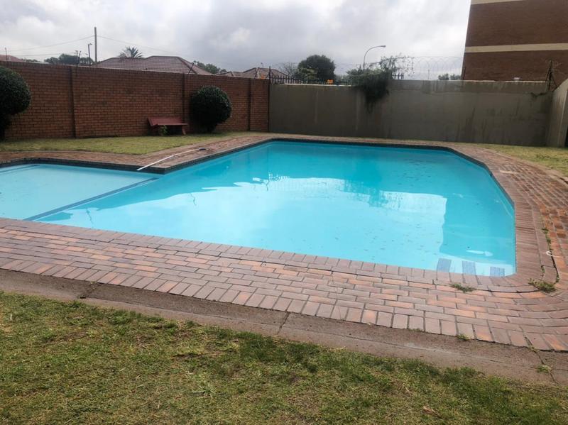 2 Bedroom Property for Sale in Booysens Gauteng