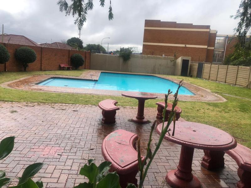 2 Bedroom Property for Sale in Booysens Gauteng