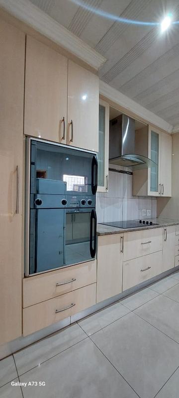 4 Bedroom Property for Sale in Karenpark Gauteng