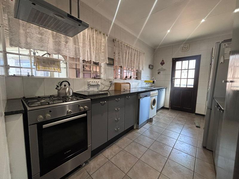 3 Bedroom Property for Sale in Northcliff Gauteng