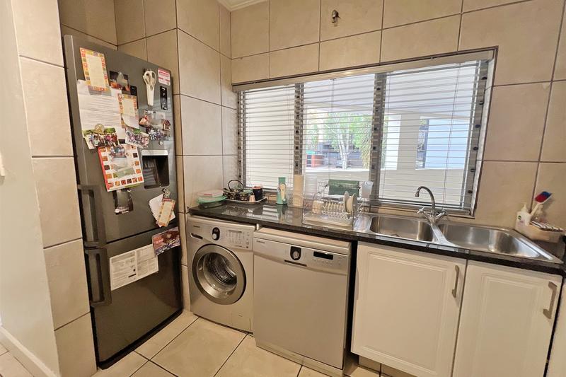 2 Bedroom Property for Sale in Sandown Gauteng