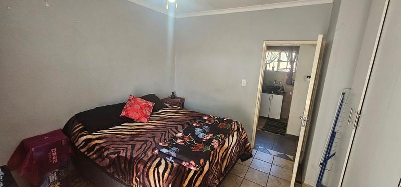 To Let 2 Bedroom Property for Rent in Allen Grove Gauteng