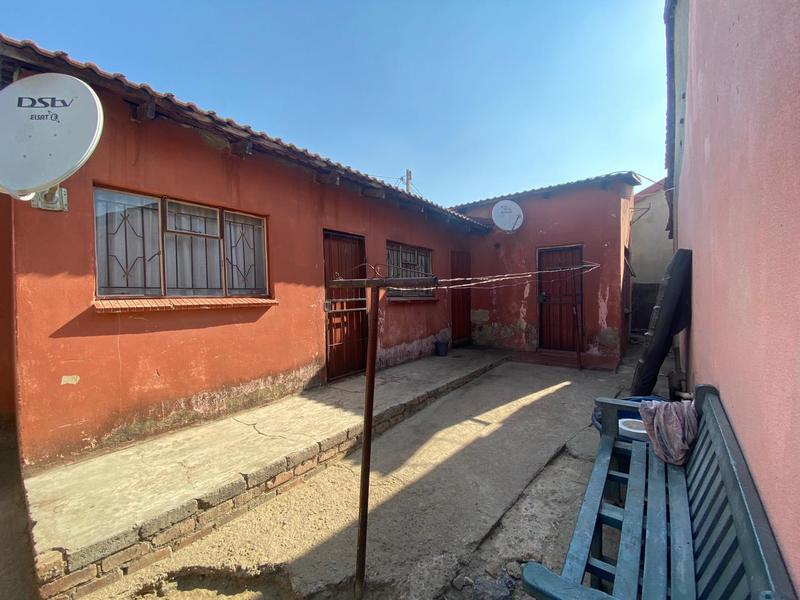 6 Bedroom Property for Sale in Ebony Park Gauteng