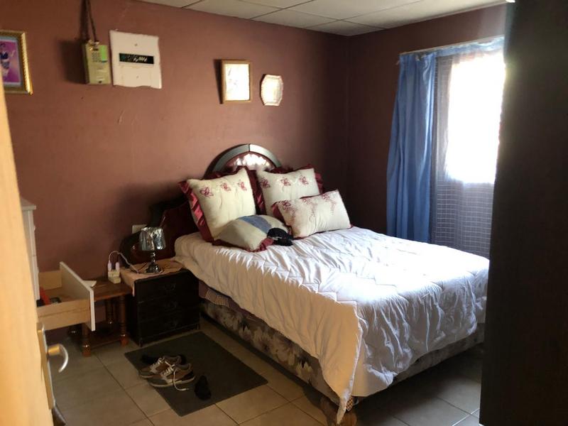 5 Bedroom Property for Sale in Ivory Park Gauteng