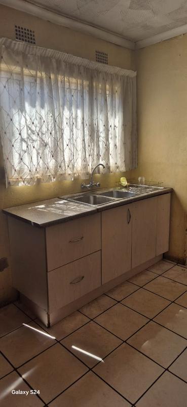 5 Bedroom Property for Sale in Tembisa Gauteng