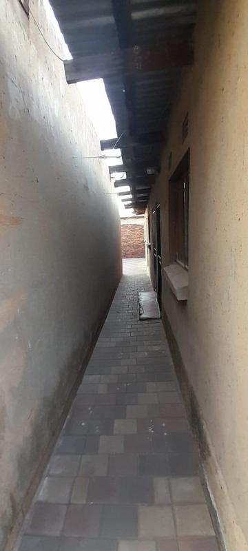 10 Bedroom Property for Sale in Tembisa Gauteng