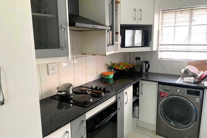 2 Bedroom Property for Sale in Bedfordview Gauteng