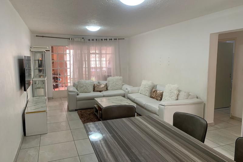 2 Bedroom Property for Sale in Bedfordview Gauteng