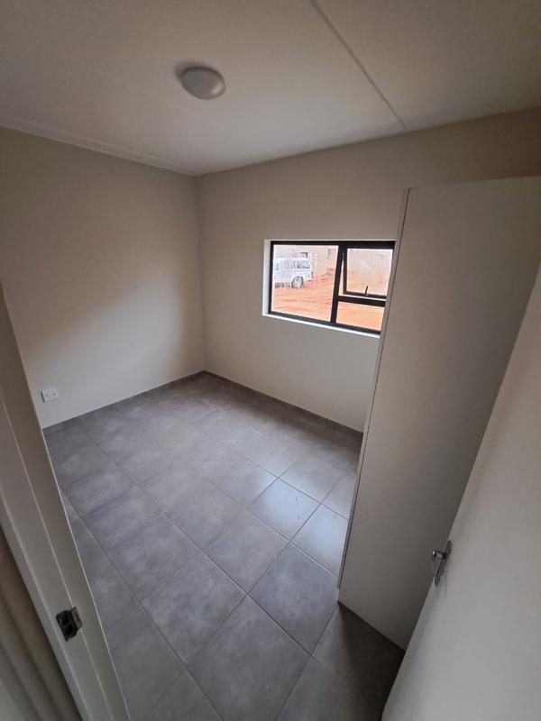 To Let 2 Bedroom Property for Rent in Vosloorus Gauteng