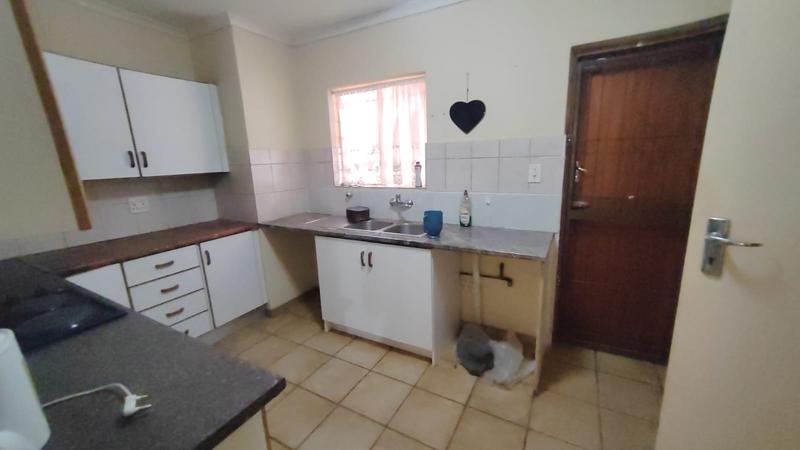 3 Bedroom Property for Sale in Dorandia Gauteng