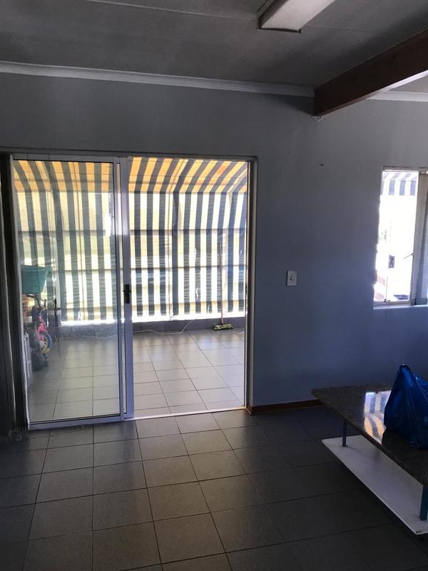 3 Bedroom Property for Sale in Dawnview Gauteng