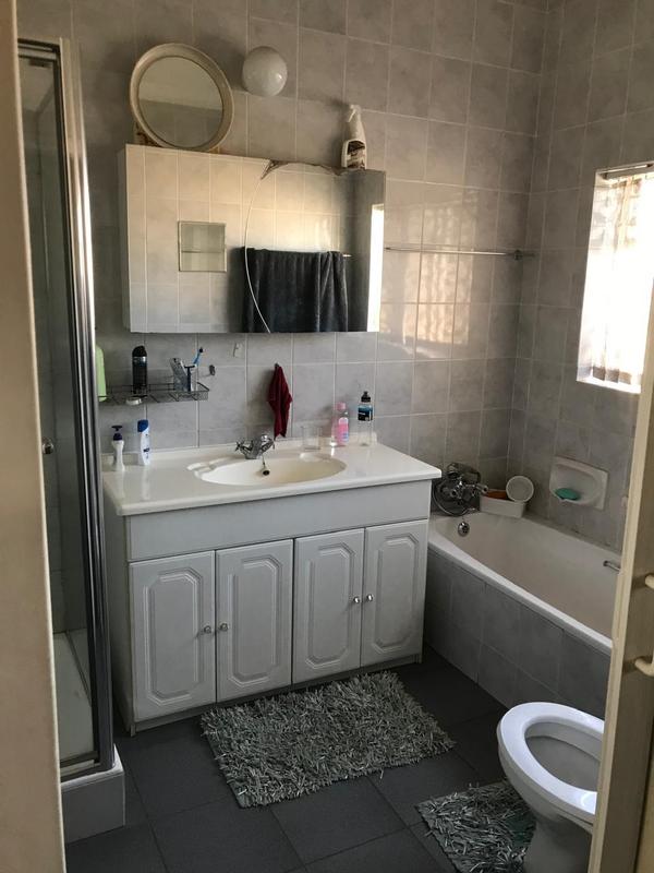 3 Bedroom Property for Sale in Dawnview Gauteng