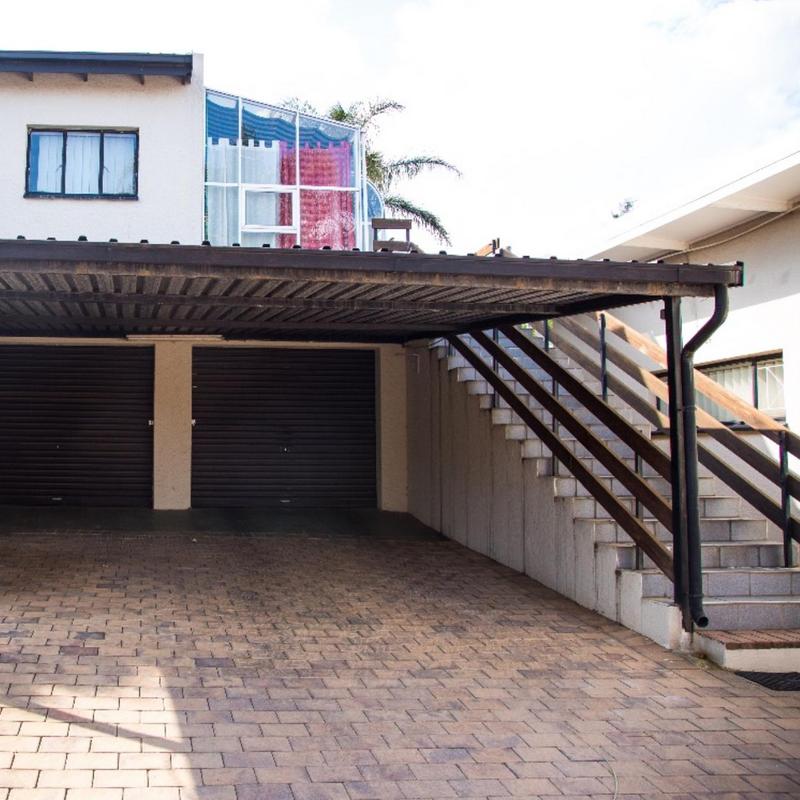 3 Bedroom Property for Sale in Dawnview Gauteng