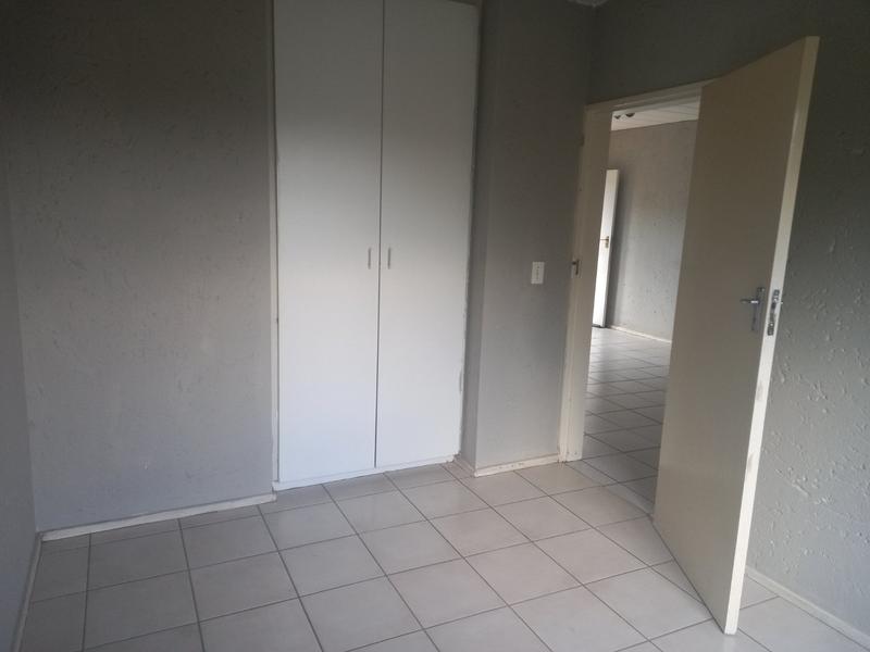 To Let 2 Bedroom Property for Rent in Georginia Gauteng