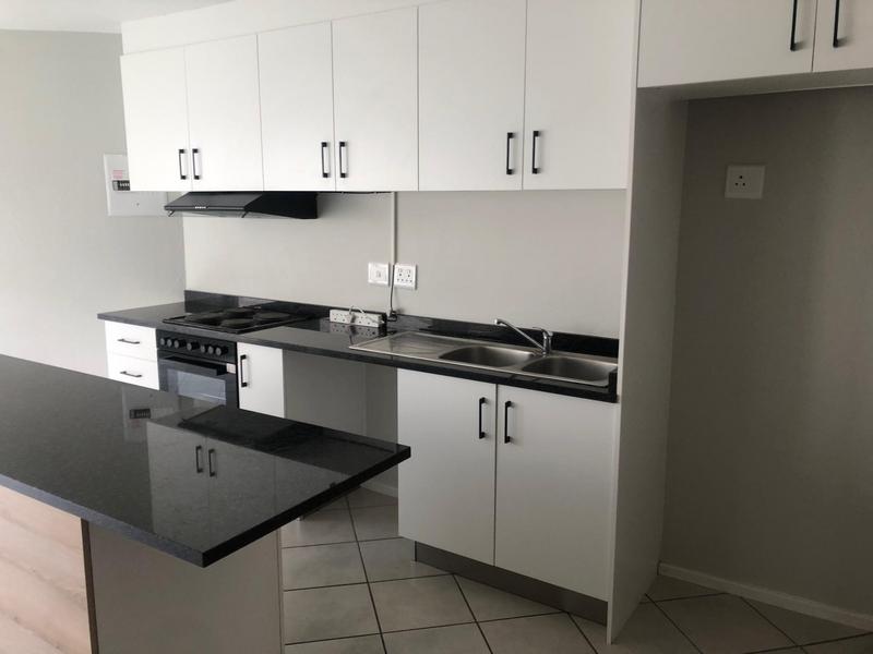 To Let 2 Bedroom Property for Rent in Roodekrans Gauteng