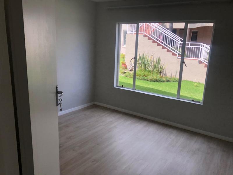 To Let 2 Bedroom Property for Rent in Roodekrans Gauteng