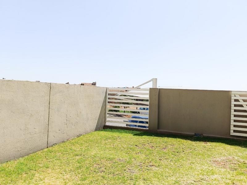 1 Bedroom Property for Sale in Dainfern Gauteng