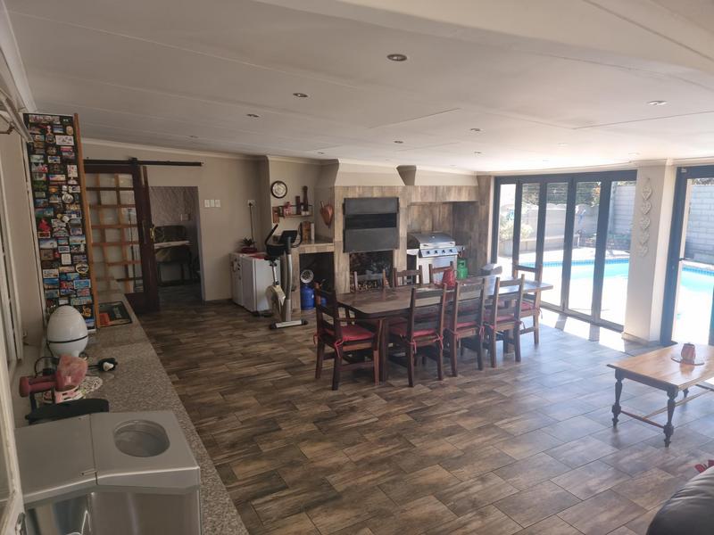 3 Bedroom Property for Sale in Hurlyvale Gauteng