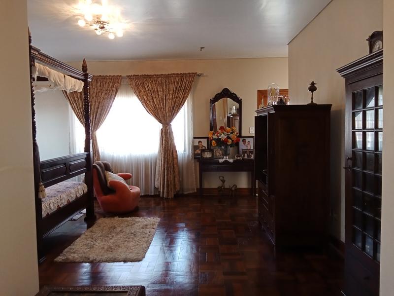 5 Bedroom Property for Sale in South Kensington Gauteng