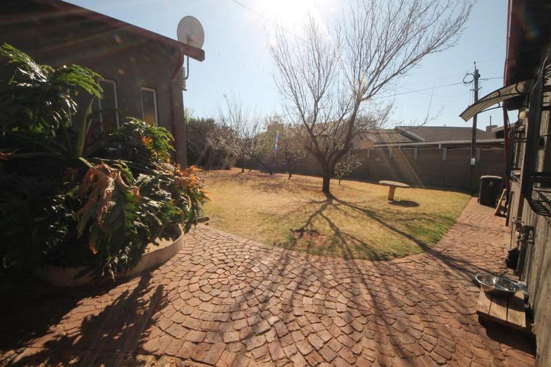 To Let 3 Bedroom Property for Rent in Elspark Gauteng