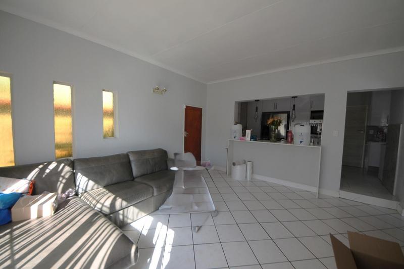 To Let 3 Bedroom Property for Rent in Elspark Gauteng