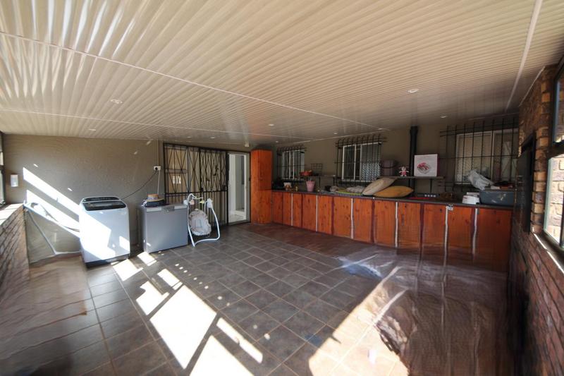 To Let 3 Bedroom Property for Rent in Elspark Gauteng