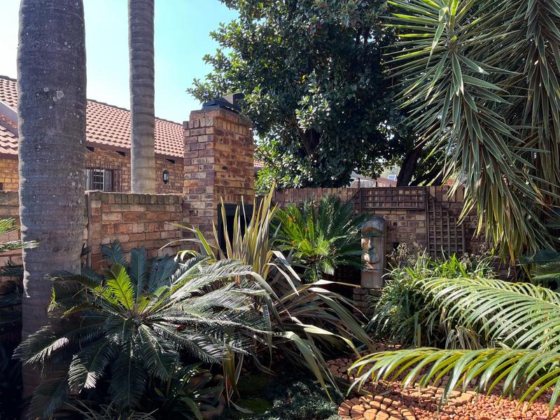 3 Bedroom Property for Sale in Eldoraigne Gauteng