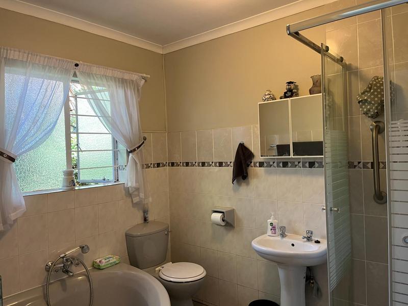 3 Bedroom Property for Sale in Eldoraigne Gauteng