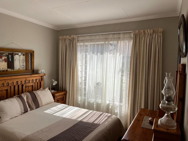 3 Bedroom Property for Sale in Eldoraigne Gauteng