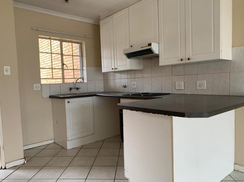 To Let 2 Bedroom Property for Rent in Amberfield Gauteng