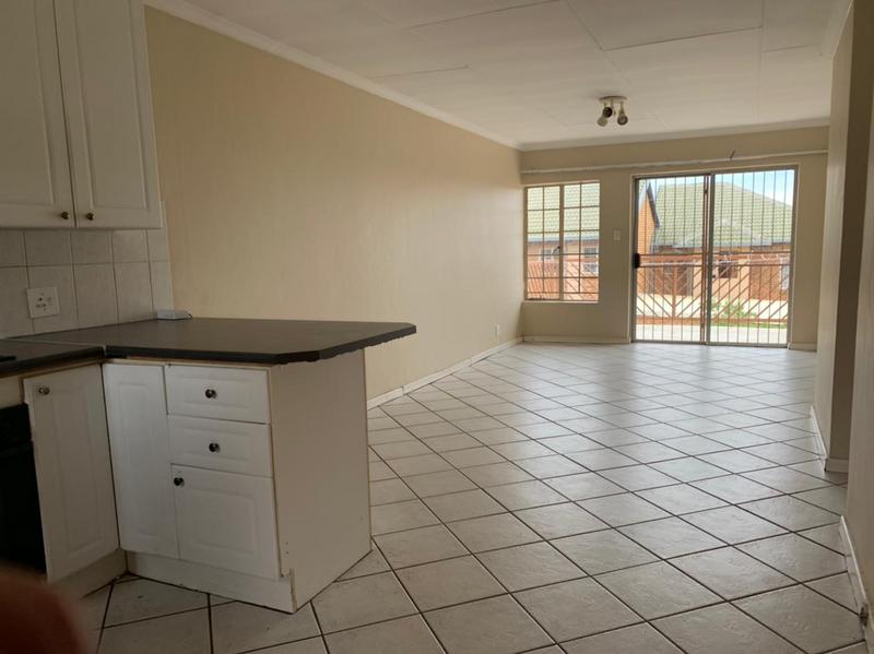 To Let 2 Bedroom Property for Rent in Amberfield Gauteng