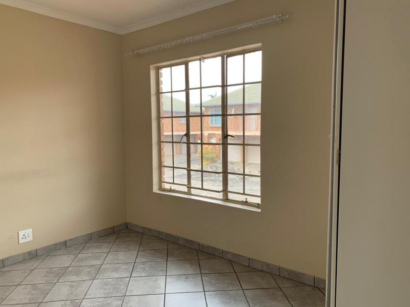 To Let 2 Bedroom Property for Rent in Amberfield Gauteng