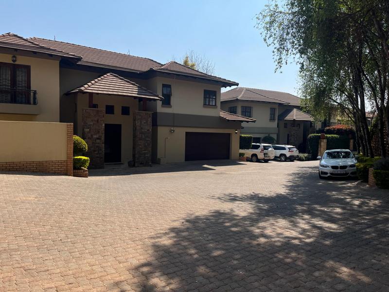 3 Bedroom Property for Sale in Waterkloof Ridge Gauteng