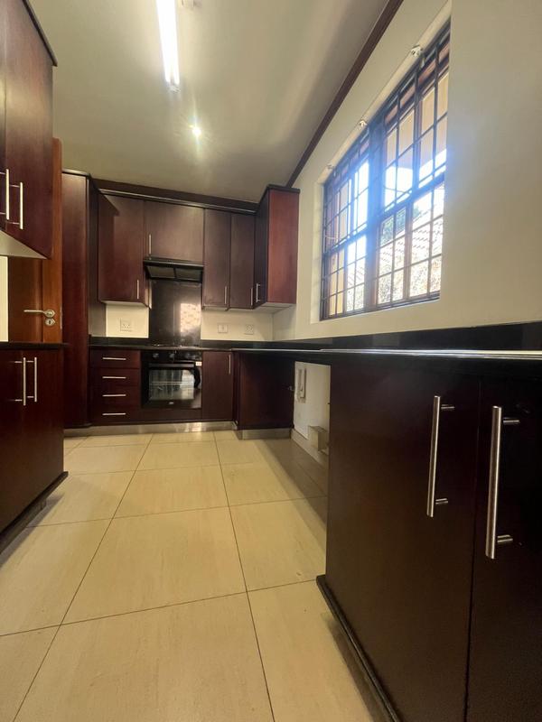 3 Bedroom Property for Sale in Waterkloof Ridge Gauteng