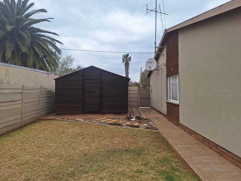 3 Bedroom Property for Sale in Edelweiss Gauteng