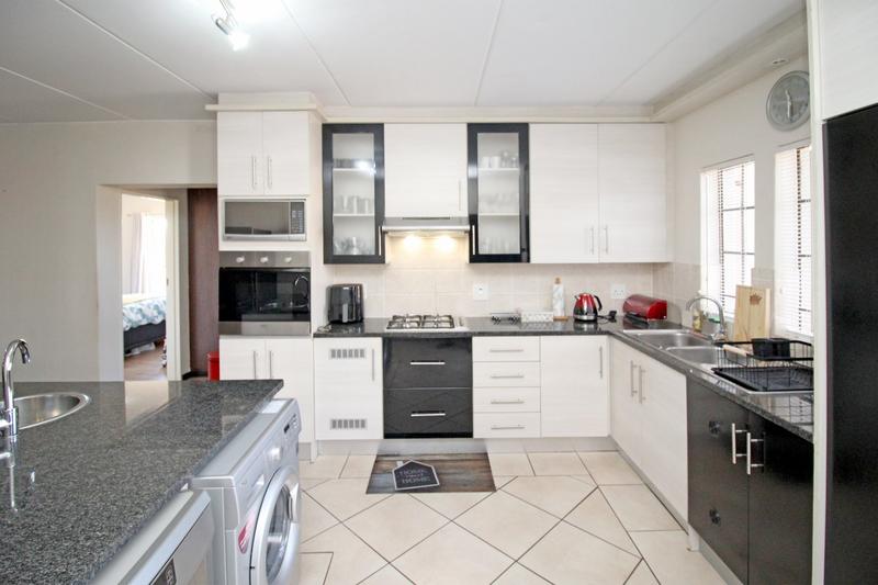 3 Bedroom Property for Sale in North Riding Gauteng