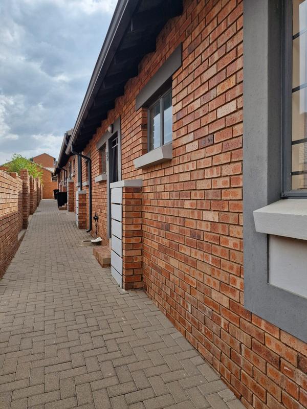 To Let 3 Bedroom Property for Rent in Noordwyk Gauteng