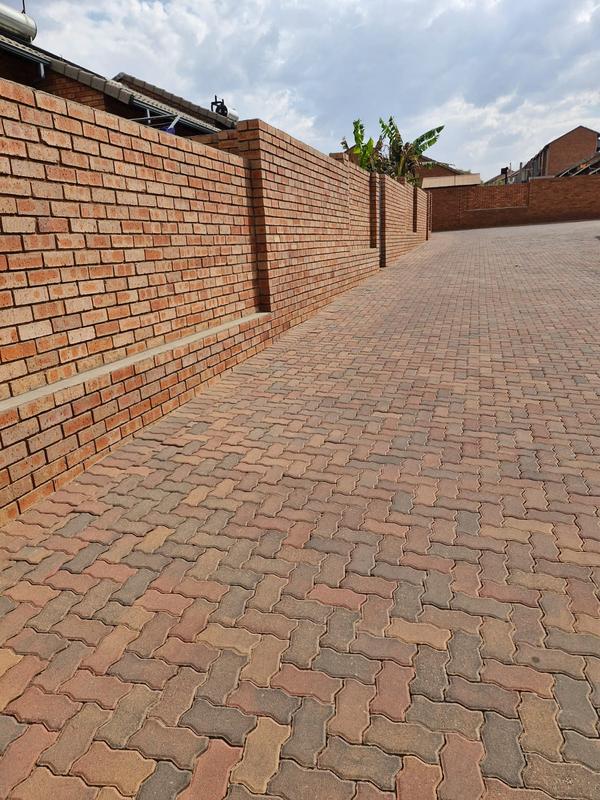 To Let 3 Bedroom Property for Rent in Noordwyk Gauteng