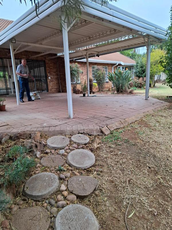 To Let 3 Bedroom Property for Rent in Die Wilgers Gauteng