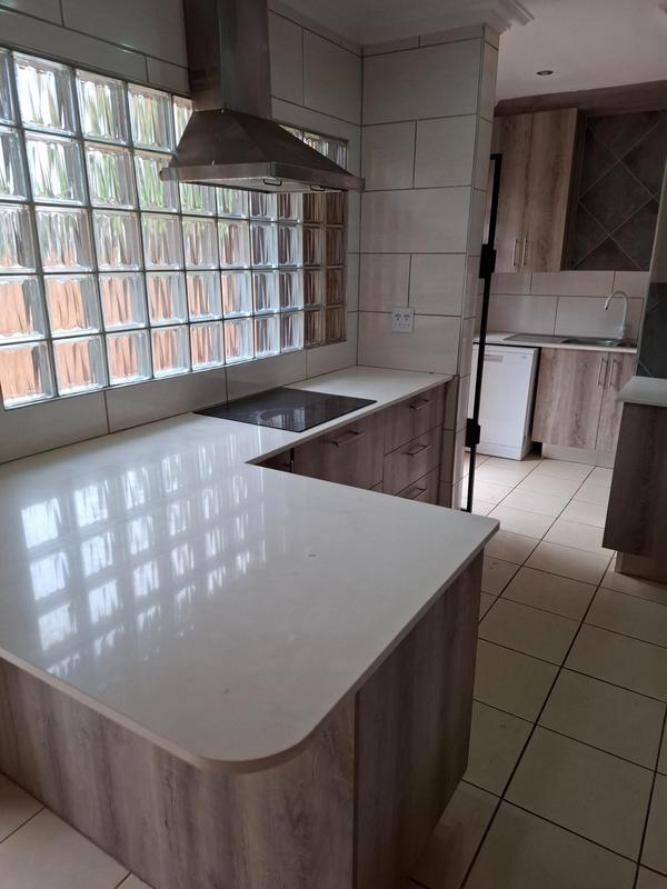 To Let 3 Bedroom Property for Rent in Die Wilgers Gauteng