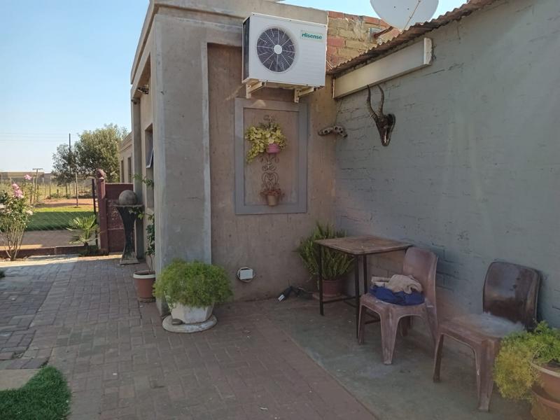 3 Bedroom Property for Sale in Boitumelo Gauteng