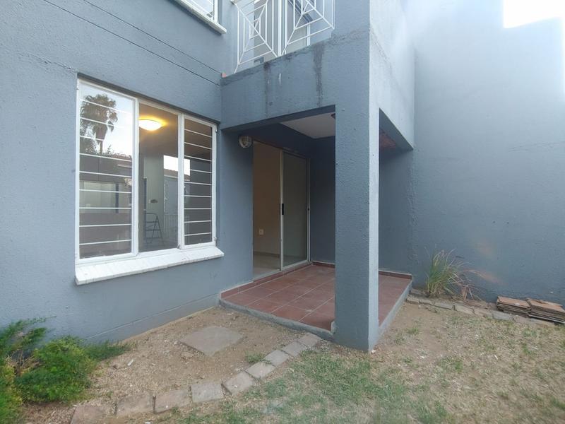 To Let 2 Bedroom Property for Rent in Radiokop Gauteng